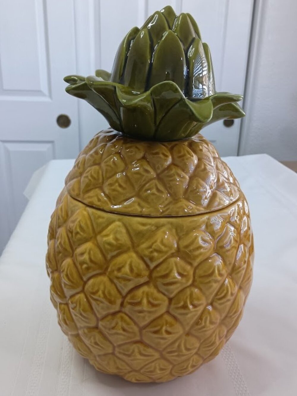 Vintage California USA Pineapple Ceramic Cookie Jar